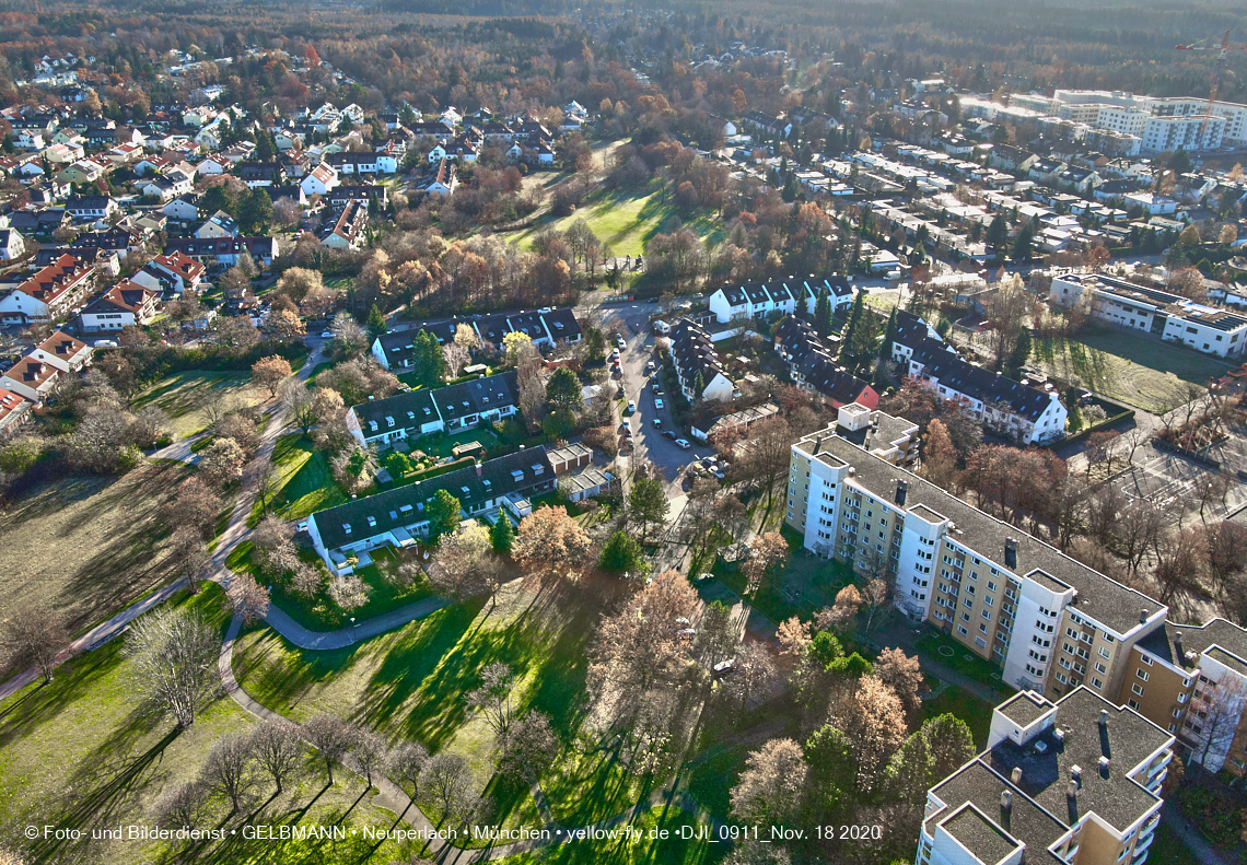 18.11.2020 - Marx-Zentrum und Wohnanalge Karl-Marx-Ring 52-62 in Neuperlach